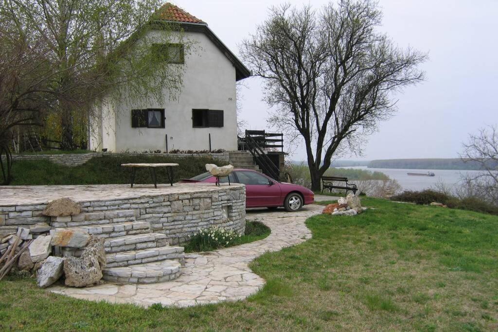 Villa Kornelija Stari Slankamen Eksteriør billede